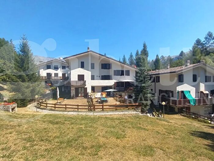 Appartamento trilocale in vendita in Via Melezet, Bardonecchia