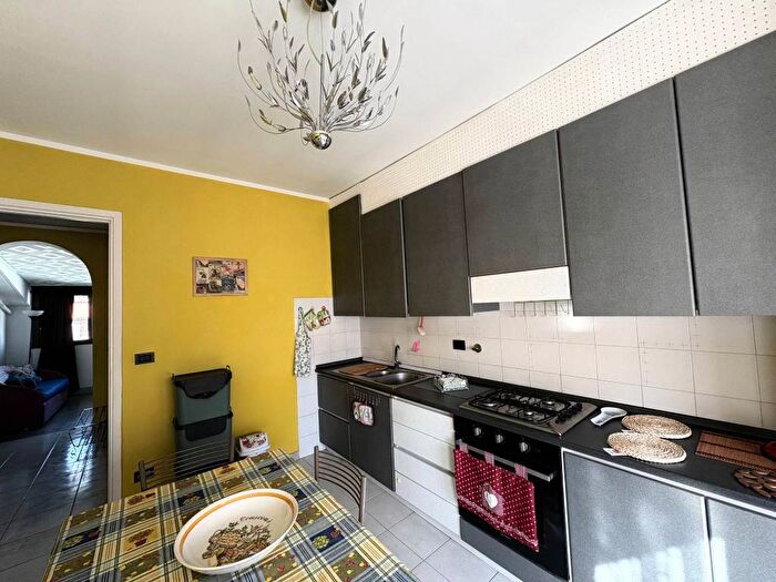 Appartamento trilocale in affitto in Via Trinità, San Paolo, Torino