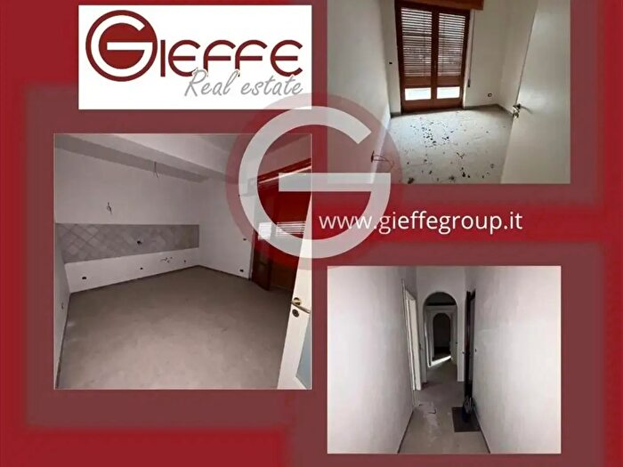 Appartamento trilocale in affitto in Taurianova