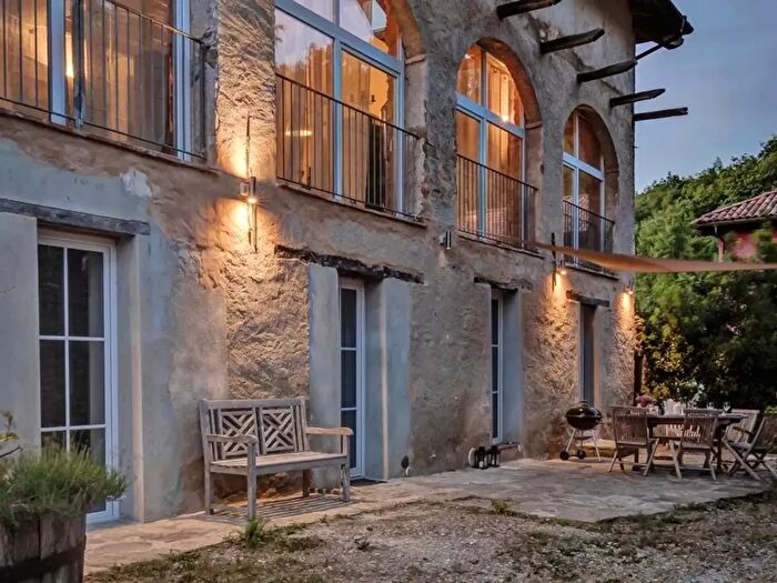 Appartamento trilocale in vendita in Cortemilia