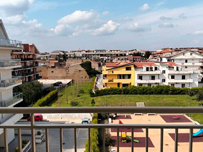 Appartamento trilocale in affitto in Via C Patturelli, San Nicola la Strada