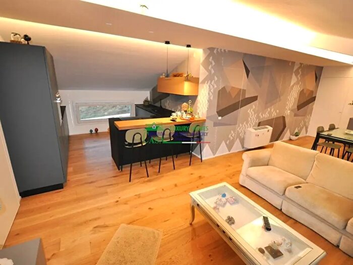 Casa quadrilocale in vendita in Via Giuseppe Ungaretti, Ragusa