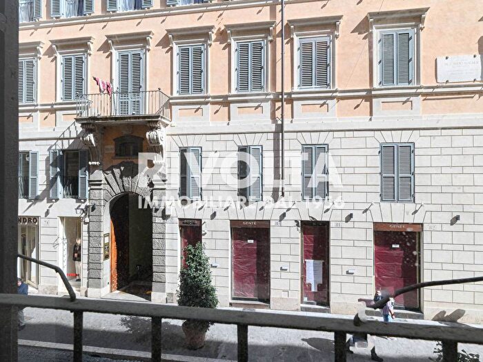 Appartamento quadrilocale in affitto in Via del Babuino, Piazza del Popolo, Roma