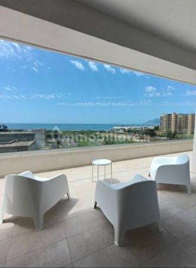 Appartamento con 5 locali in affitto in Via Salvador Allende, Arbostella Arechi, Salerno