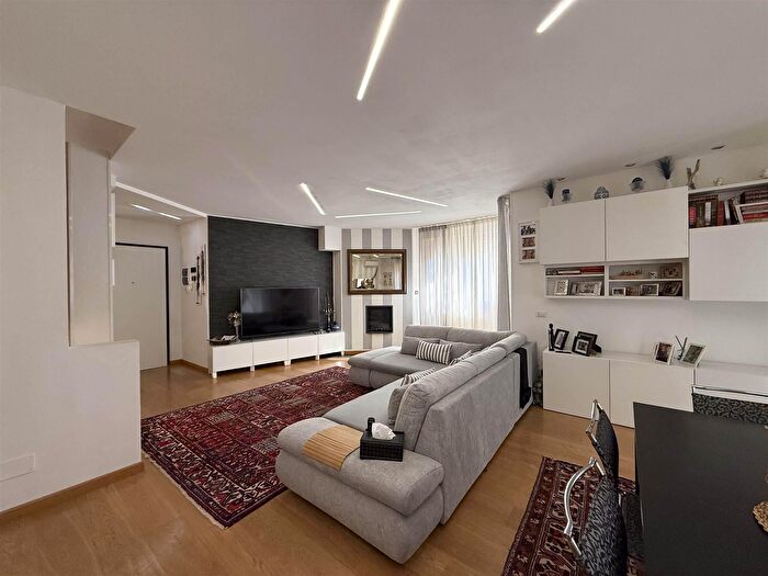 Appartamento con 5 locali in vendita in Grosseto