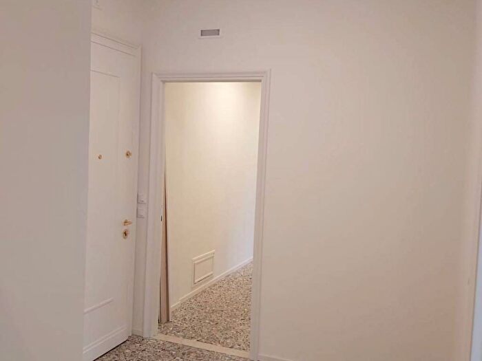 Appartamento trilocale in affitto in Largo di Porta Altinia, Stazione, Treviso