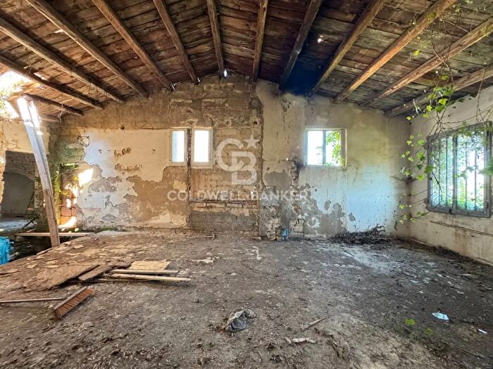 Casa con 7 locali in vendita in Via Maggio, Ragusa