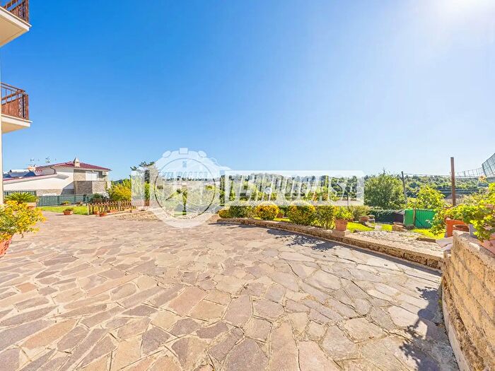 Appartamento bilocale in vendita in Fiumicino