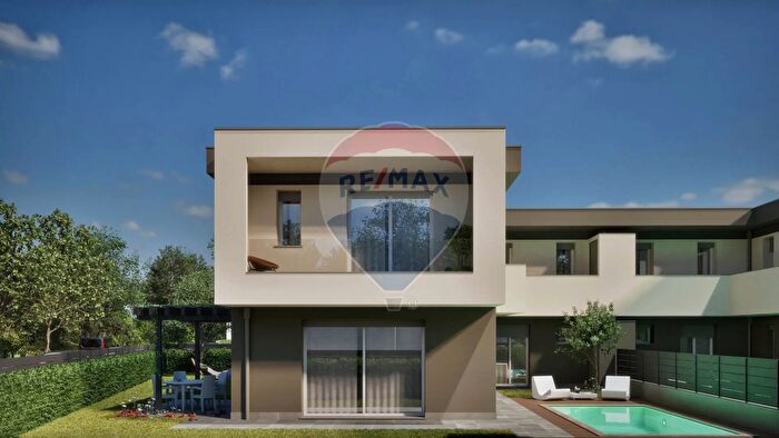 Appartamento quadrilocale in vendita in Terno DIsola