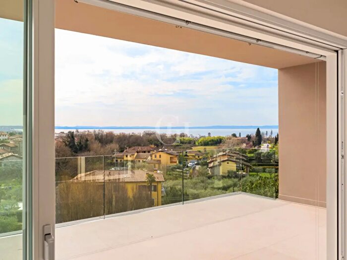 Appartamento trilocale in vendita in Lazise