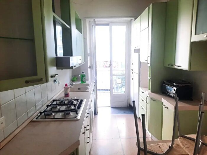 Appartamento trilocale in affitto in Via Varazze, Torino