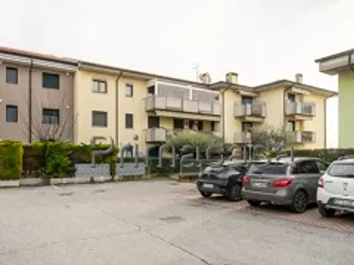 Appartamento trilocale in vendita in Caldiero