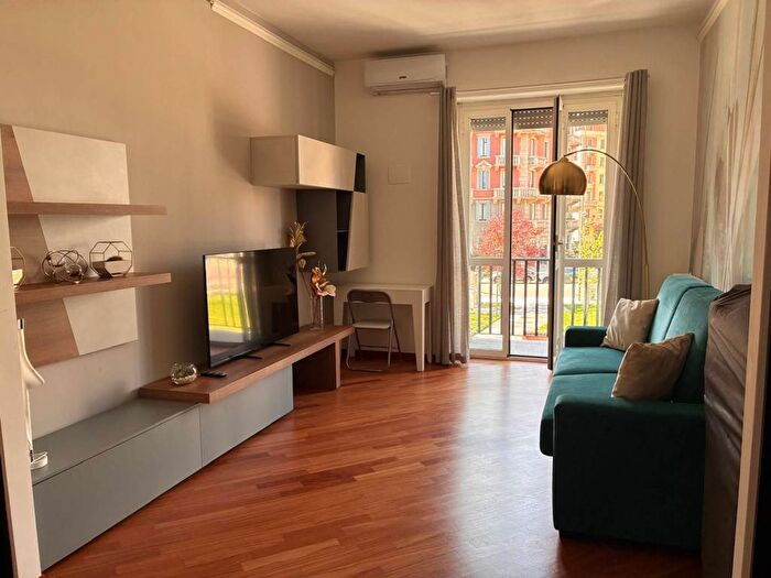 Appartamento bilocale in affitto in Via George Washington, Solari, Milano