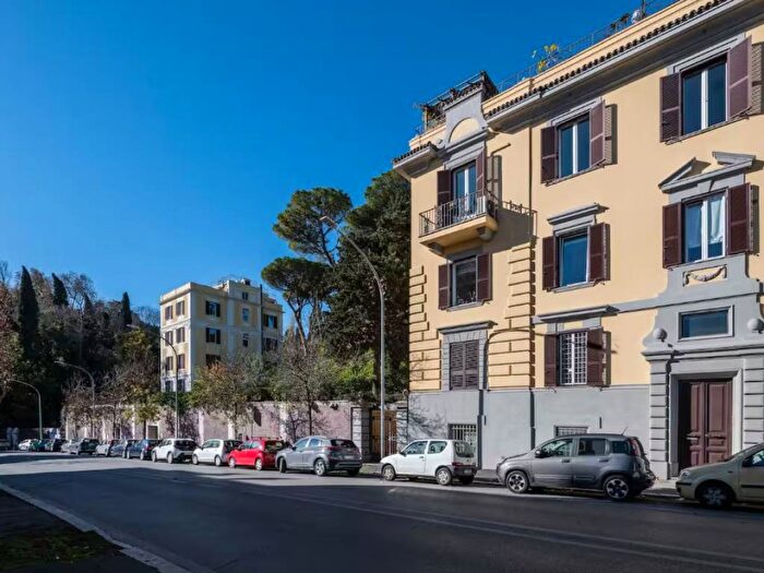 Appartamento bilocale in affitto in Via Dandolo, Trastevere, Roma