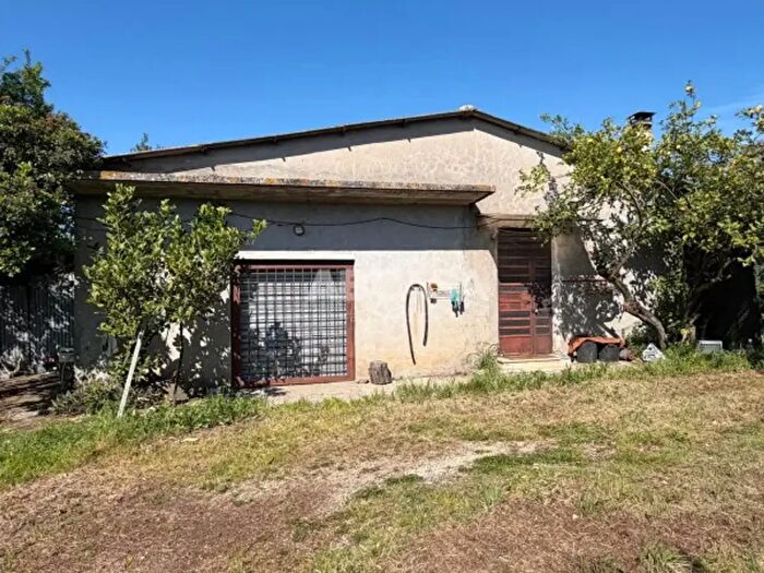 Casa in vendita in Via dei Fienili, Velletri