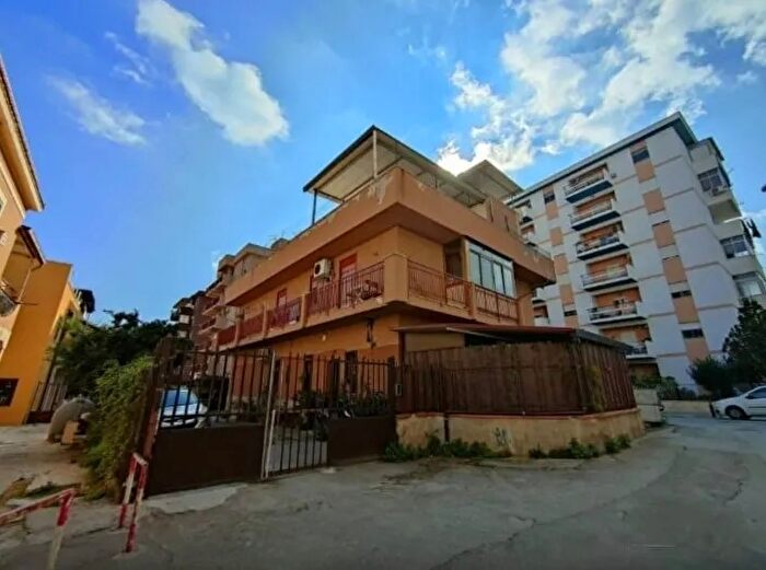 Appartamento trilocale in vendita in Via Portello a, Palermo