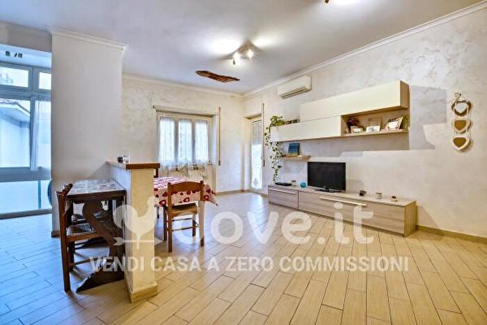 Appartamento trilocale in vendita in Via di Torrevecchia, Roma