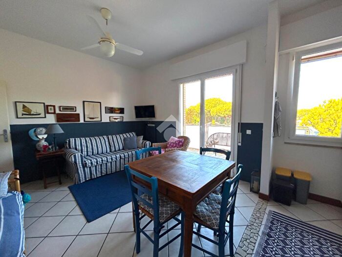 Appartamento trilocale in vendita in Viale a Toscanini, Cervia