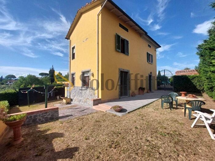 Casa con 6 locali in affitto in Massarella, Fucecchio