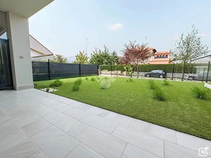 Appartamento bilocale in vendita in Via Giuseppe Nicolai, Grumello Del Monte