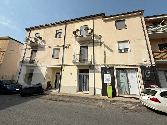 Appartamento trilocale in vendita in Via Salvo d'Acquisto, Amantea