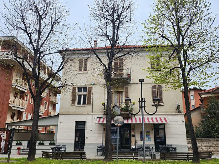 Appartamento con 10 locali in vendita in Fossano