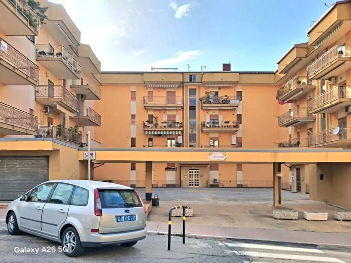 Appartamento quadrilocale in vendita in Via Frentana, Montenero Di Bisaccia