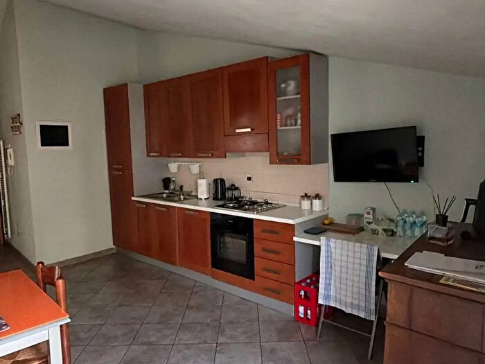 Appartamento trilocale in affitto in Via Volturno, Alessandria