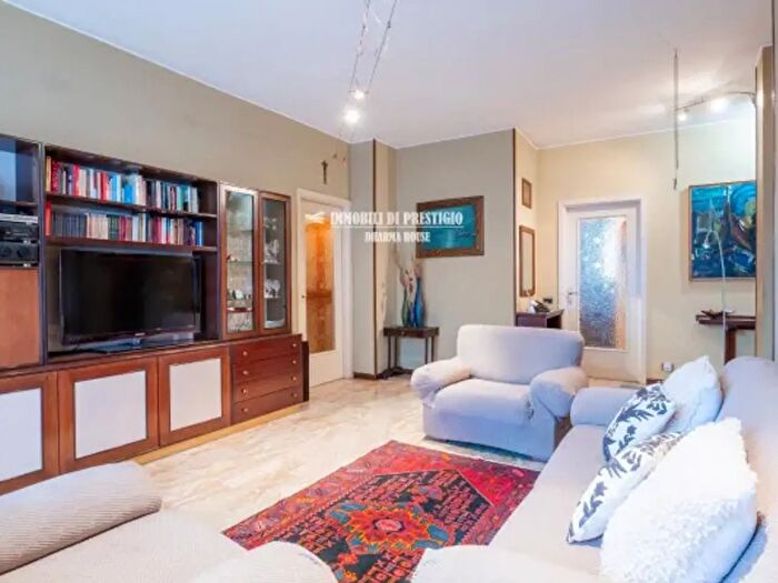 Appartamento quadrilocale in vendita in Via Caldera, Milano