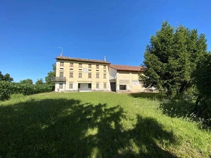 Casa con 20 locali in vendita in Cinto Caomaggiore, Cinto Caomaggiore