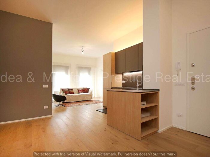 Appartamento bilocale in affitto in Viale Luigi Majno, Piave Tricolore, Milano