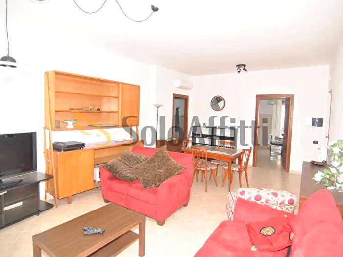 Appartamento con 5 locali in affitto in Via Temistocle Guerrazzi, Livorno