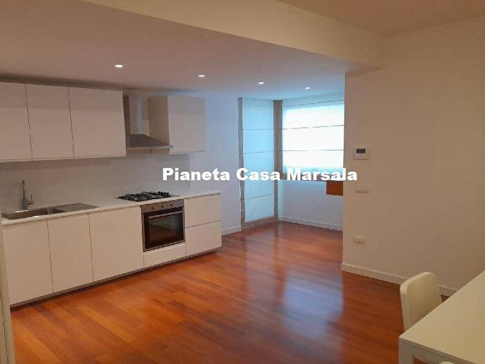 Appartamento con 5 locali in affitto in Via Vito Falco, Stagnone, Marsala