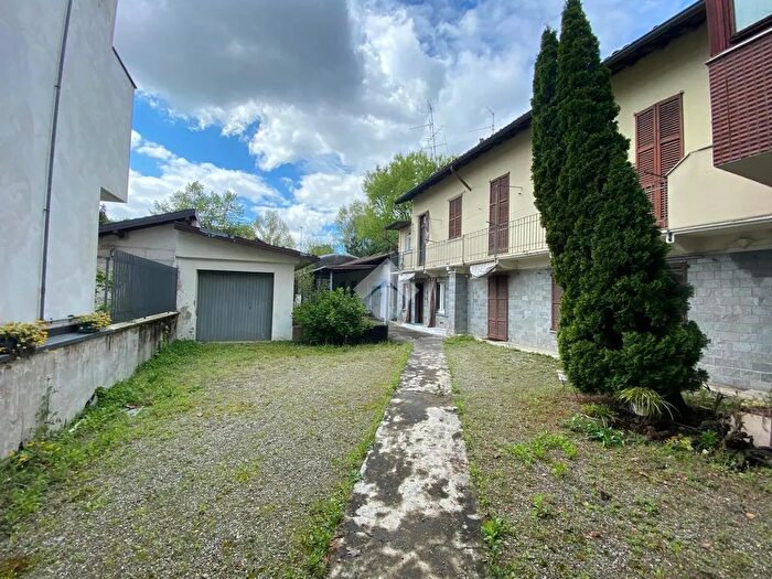 Case in Vendita e in Affitto - 2