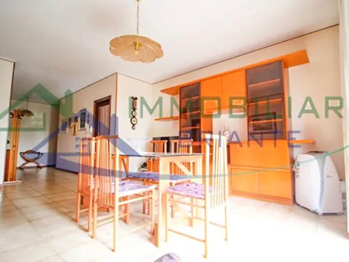 Appartamento quadrilocale in vendita in Via Pablo Neruda, Arsago Seprio