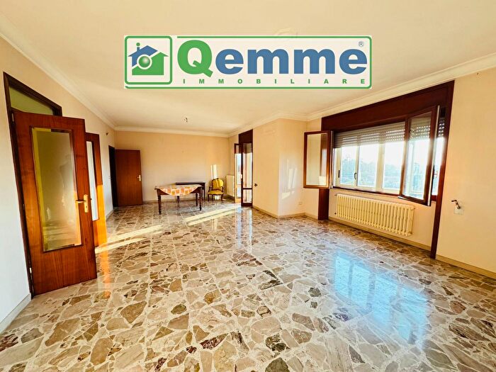 Appartamento quadrilocale in vendita in Via Vittorio Emanuele III, San Cesario Di Lecce