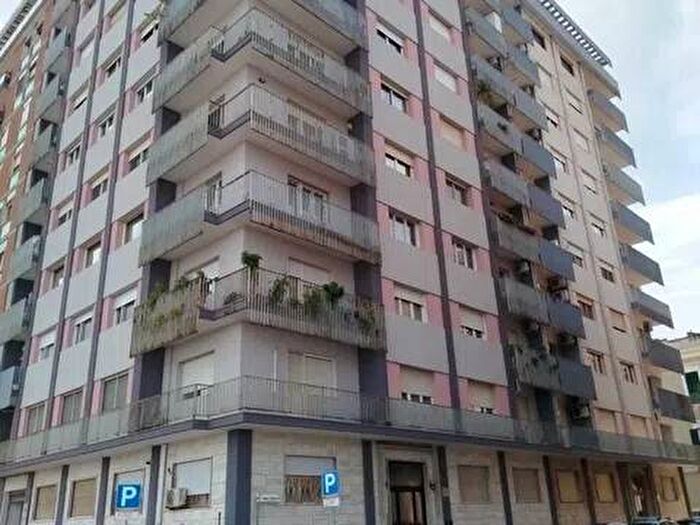 Appartamento bilocale in affitto in Via Regina Margherita, Borgo, Taranto