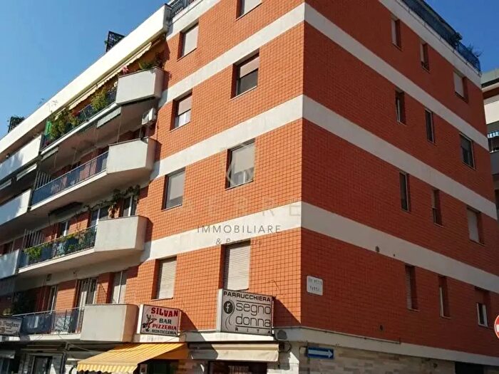 Appartamento trilocale in affitto in Via Muzio Pansa, Chieti