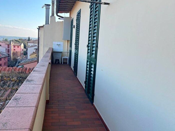 Appartamento con 5 locali in affitto in Borgo Sarchiani, Centro, San Casciano in Val di Pesa