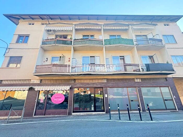 Appartamento trilocale in vendita in Via Libertà, Candelo