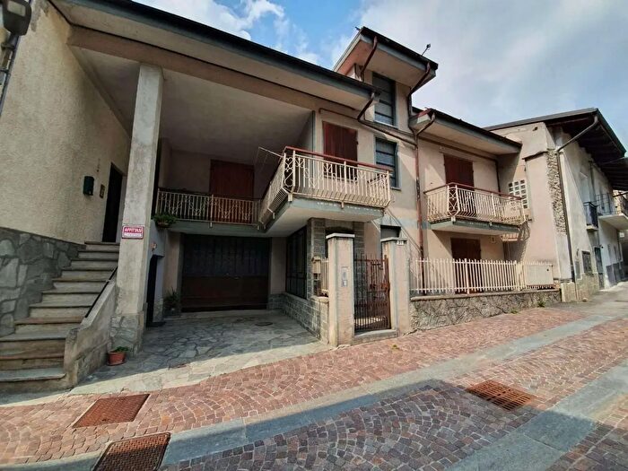 Casa con 10 locali in vendita in Mentoulles, Fenestrelle