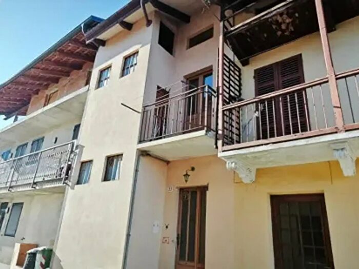 Casa bilocale in vendita in Via Costantino Crosa, Cerrione