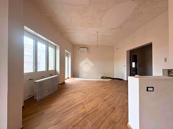 Appartamento con 5 locali in vendita in Via Cerundolo, San Cesario Di Lecce