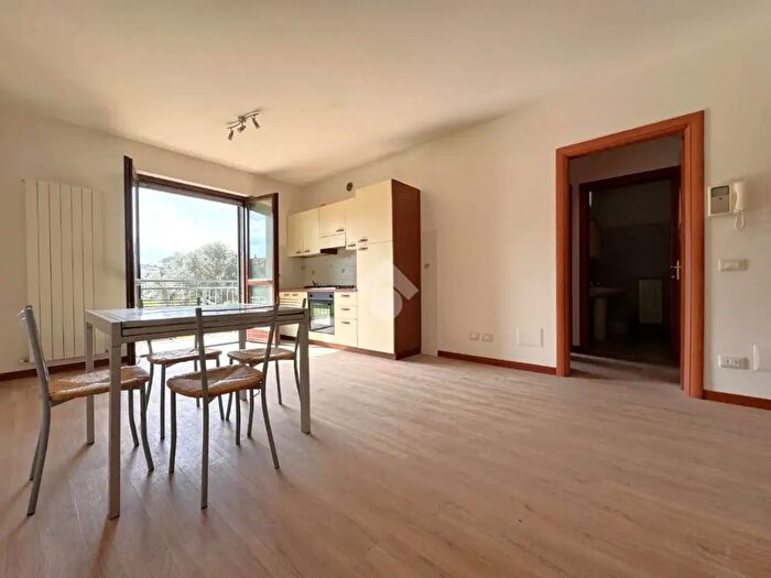 Appartamento bilocale in vendita in Via Mantegna, Viterbo