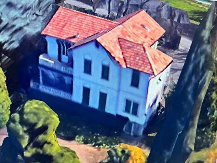 Casa con 6 locali in vendita in Varese