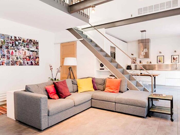 Appartamento trilocale in affitto in Viale Bligny, Bocconi, Milano