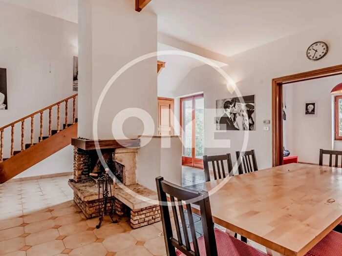 Casa con 7 locali in vendita in Via di Ca' Bellina, Morlupo