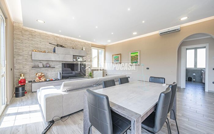 Casa con 5 locali in vendita in Via Don Enrico Maffacini Parola, Fontanellato