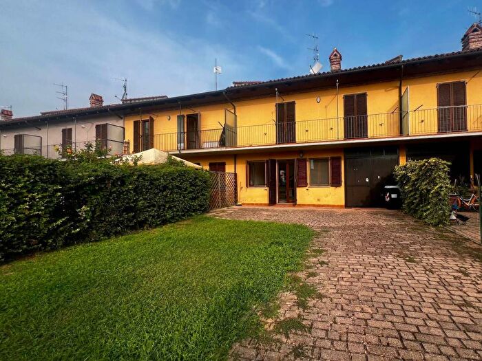 Case in Vendita e in Affitto - 2