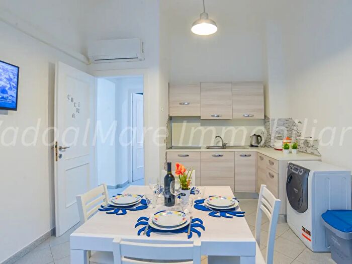 Appartamento trilocale in affitto in Via Bartolomeo Guidobono, Savona